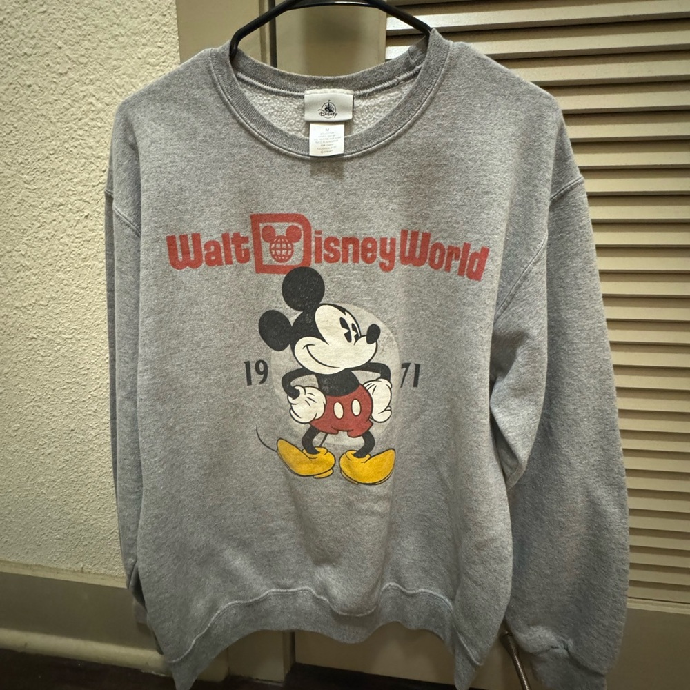 Disney crewneck sweatshirt